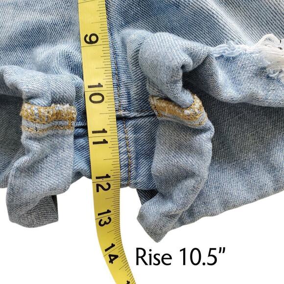 PacSun Light Blue Ripped Denim Mom Shorts Size 26 - Picture 13 of 16